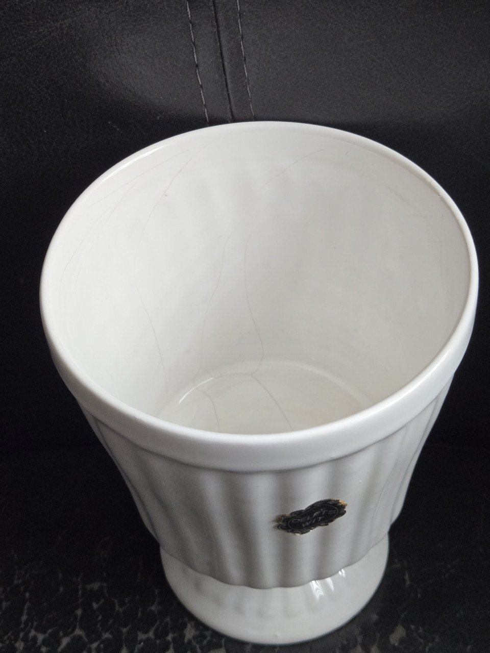 Bloempotje Delfts wit Porcelyte 217 H 13.5 Diam. 11 cm