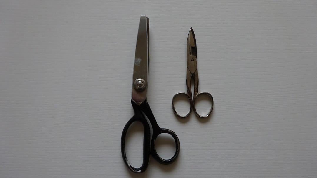 Kartelschaar en Knoopsgaten Schaar