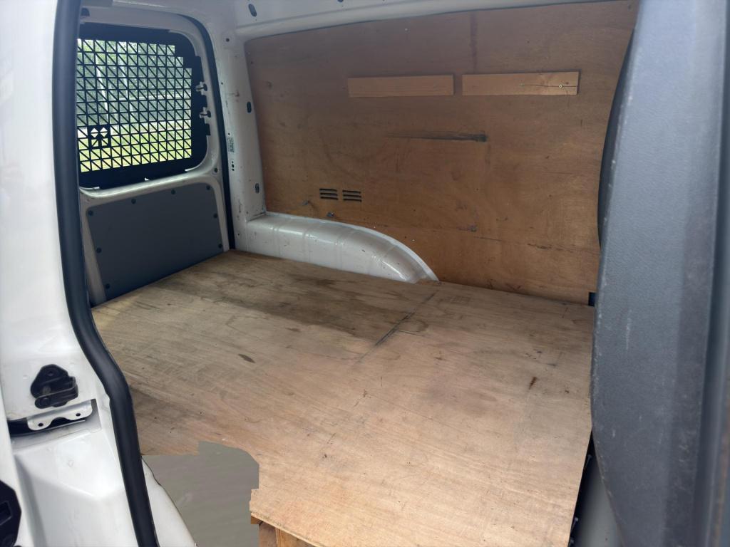 Volkswagen Caddy 1.6 tdi l1h1 carplay camera airco