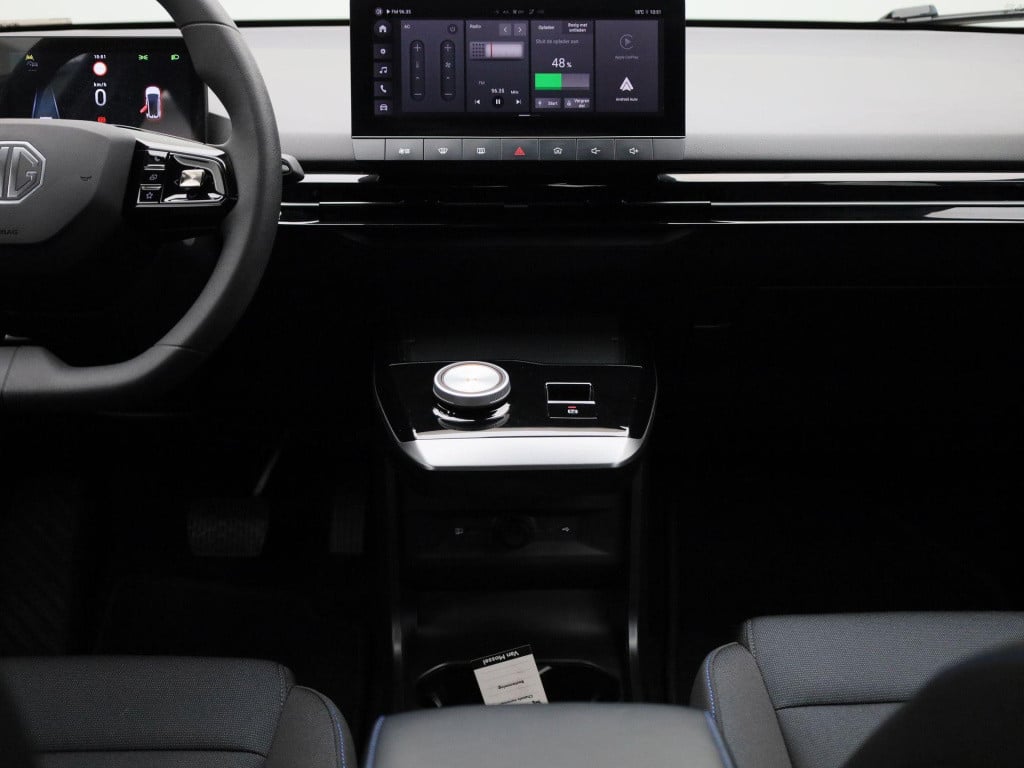 MG 4 standard 51 kwh | automaat | climate control | apple carplay/android |