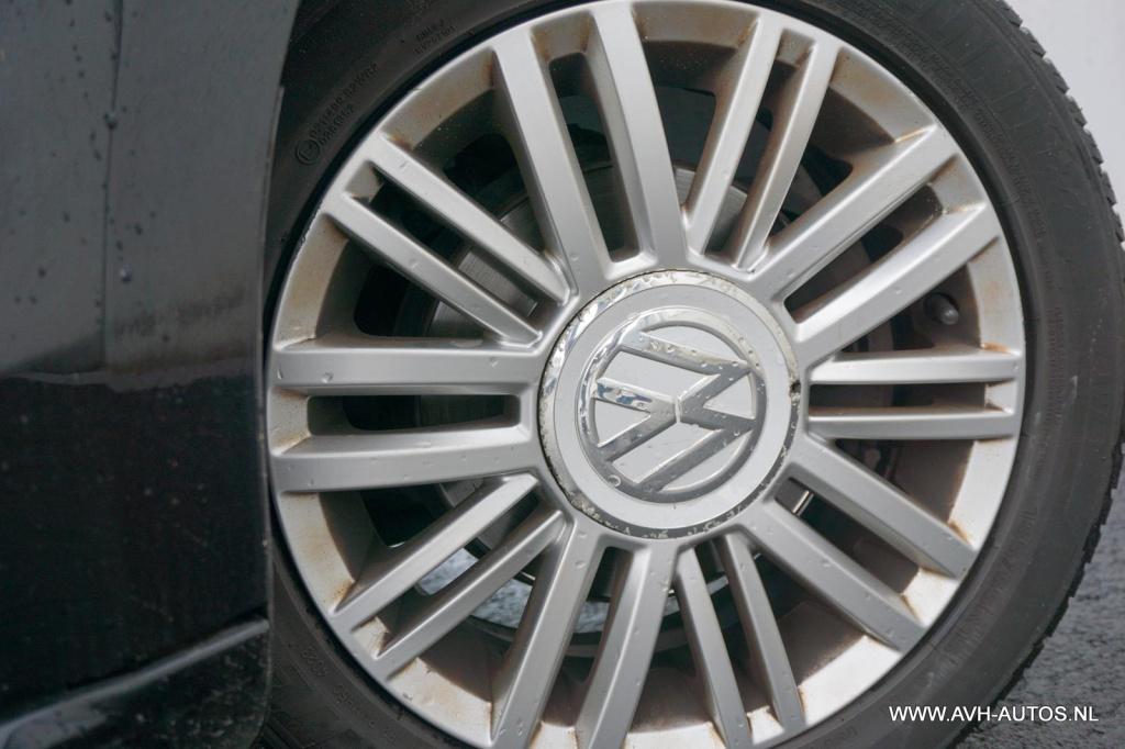 Volkswagen UP! 1.0 up! edition bluemotion