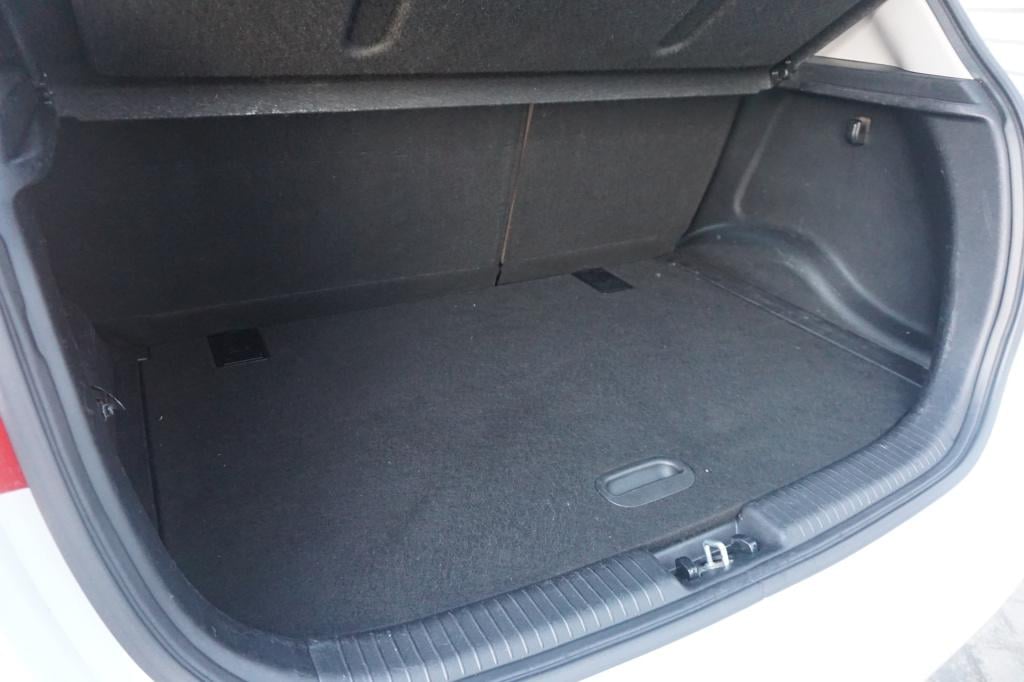 Kia Venga 1.4 cvvt vibe 1e eigenaar - climate / navi / cruise / pano / trek