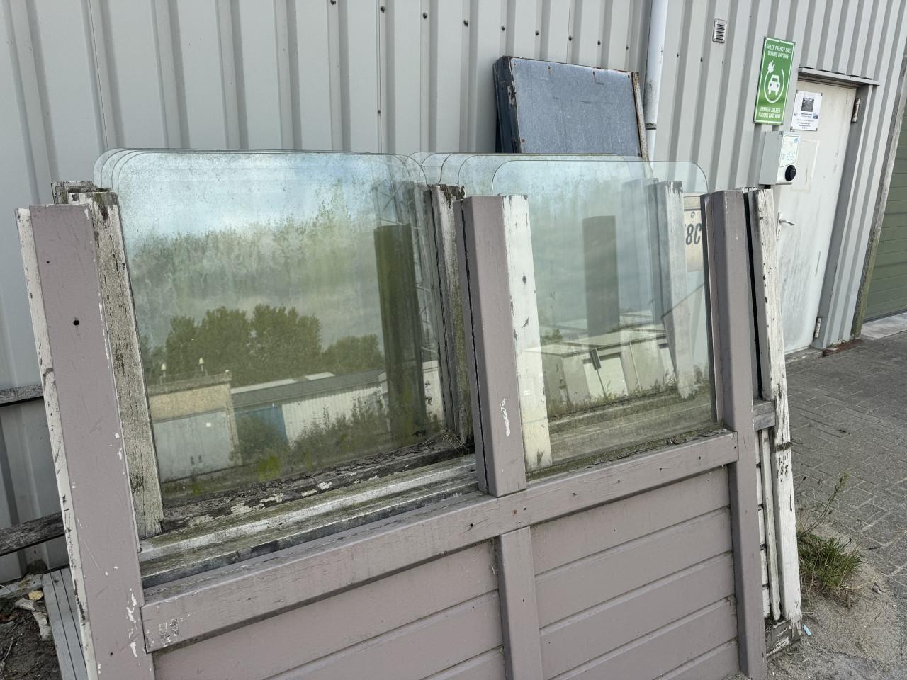 Hardhouten terrasschermen teab