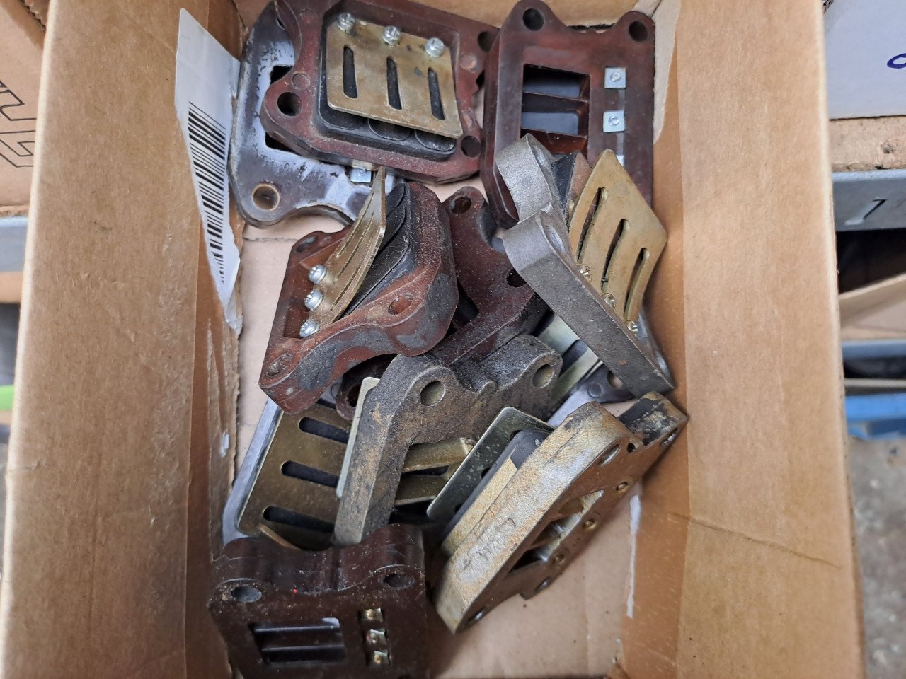 Te koop hele grote partij peugeot vivacity onderdelen