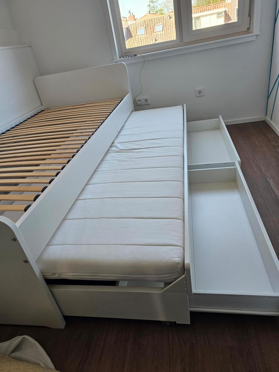 Gratis bed + onderschuifbed