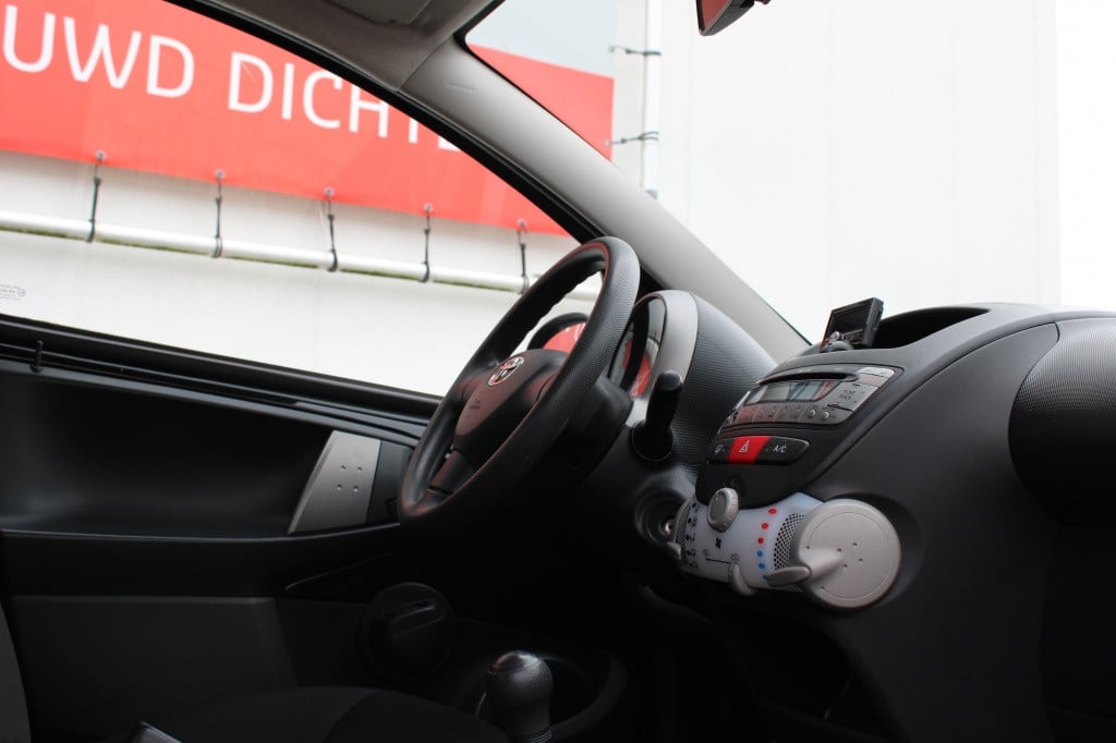 Toyota Aygo 1.0 vvt-i now