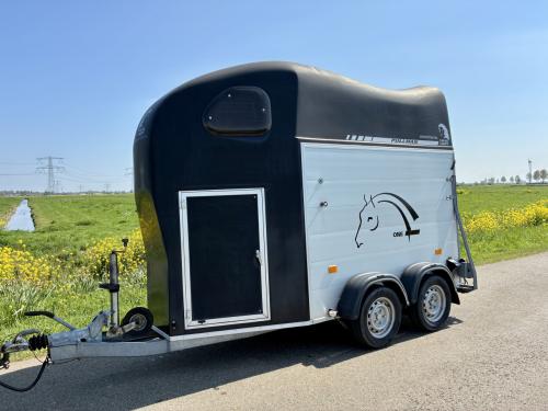 Volledig aluminium Cheval Liberte Gold One met zadelkamer en klep/deur