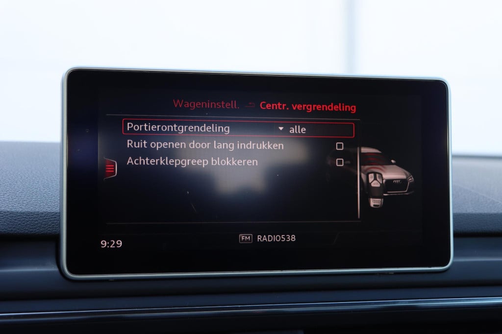 Audi A4 avant 2.0 tfsi quattro sport pro line s spring advantage