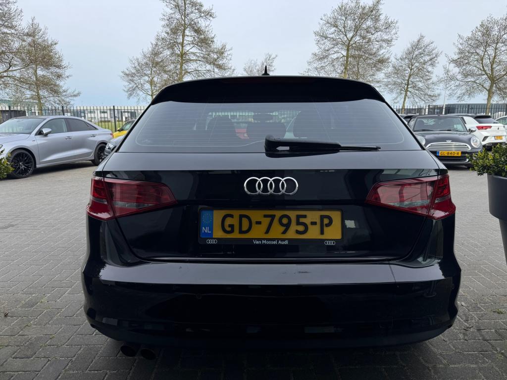 Audi A3 sportback 1.4 tfsi cod attraction pro line * cruise control * pdc *