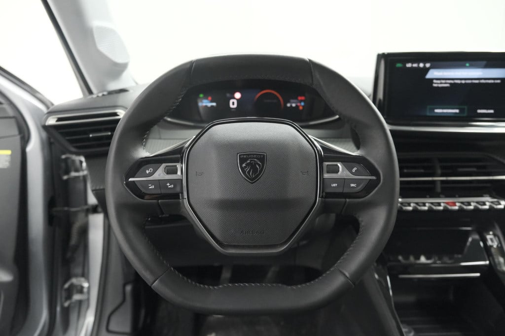 Peugeot 208 puretech 100 allure | 360 camera | dodehoekdetectie | apple car