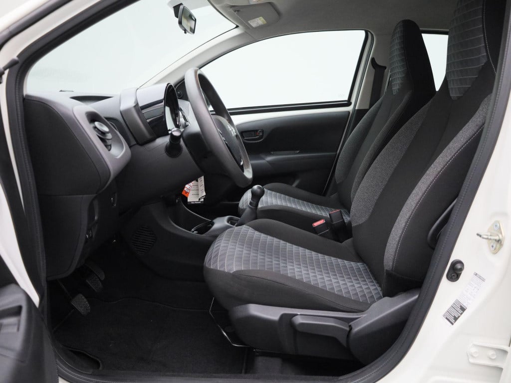 Peugeot 108 1.0 e-vti active | led dagrijverlichting | dab+ | bluetooth | s