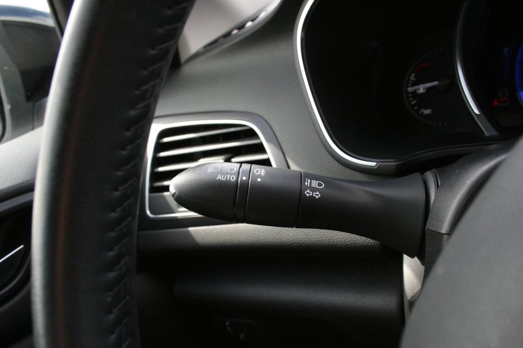 Renault Megane 1.3 tce limited / trekhaak / navi / pdc / keyless