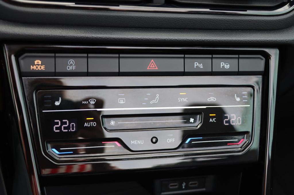 Volkswagen T-roc cabrio 1.5 tsi r-line black style 150pk dsg7