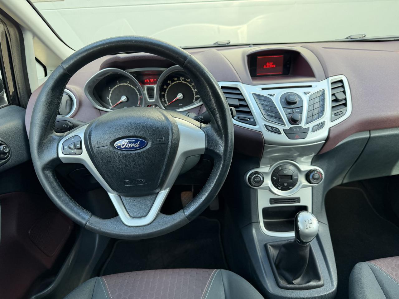 Ford Fiësta 1.4 71KW Trend 3DR 2009 Zwart Airco Apk Keyless
