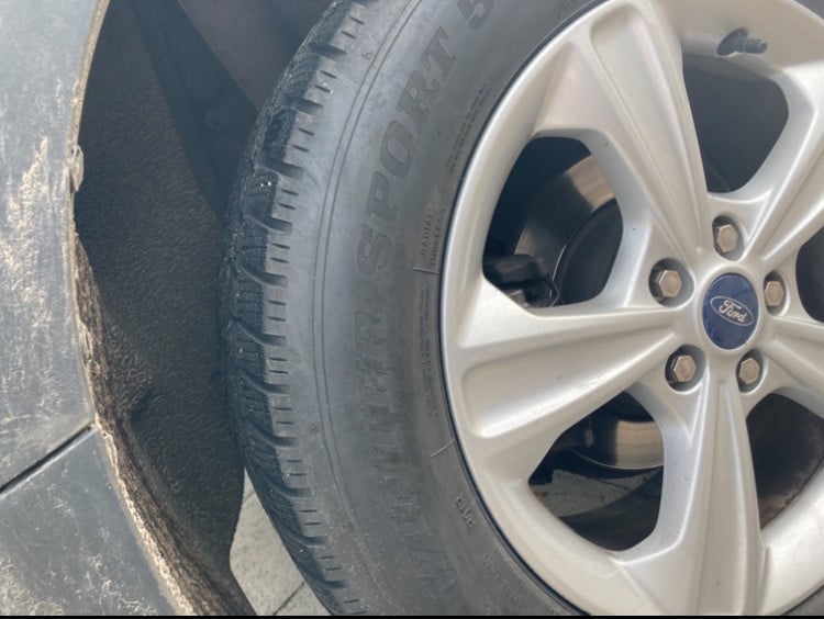 Winterbanden Ford Kuga Dunlop Energi 225/60R17