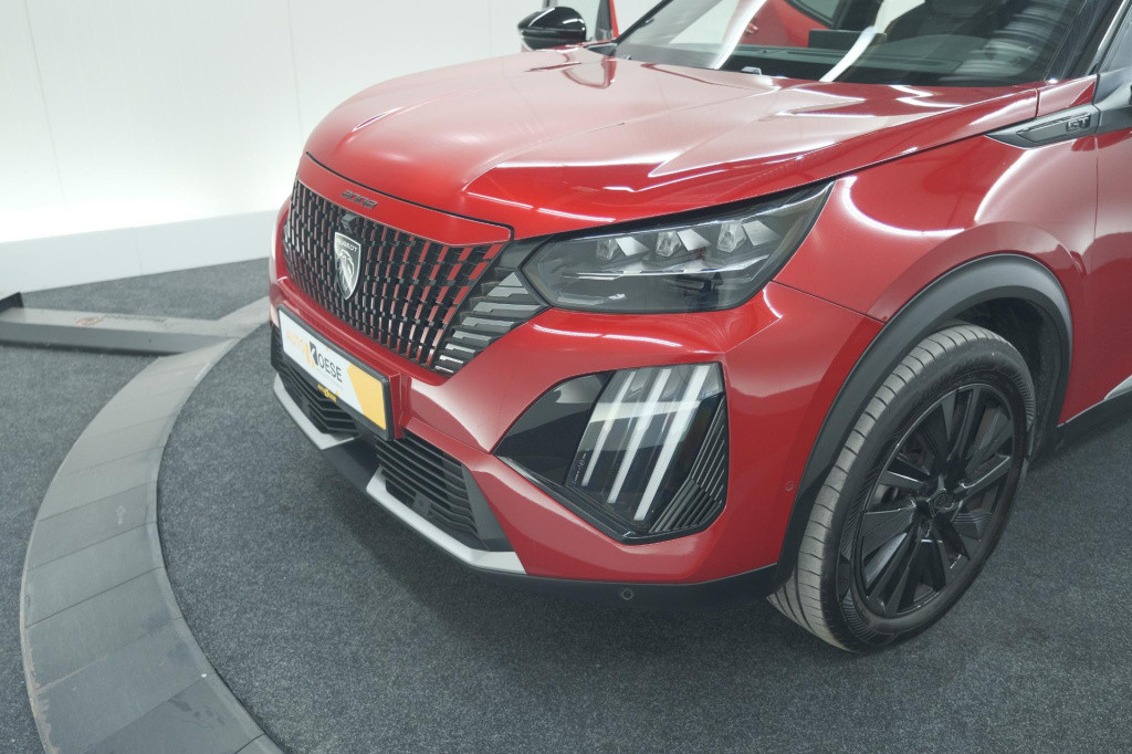 Peugeot 2008 puretech 130 eat8 gt | 360 camera | dodehoekdetectie | navigat