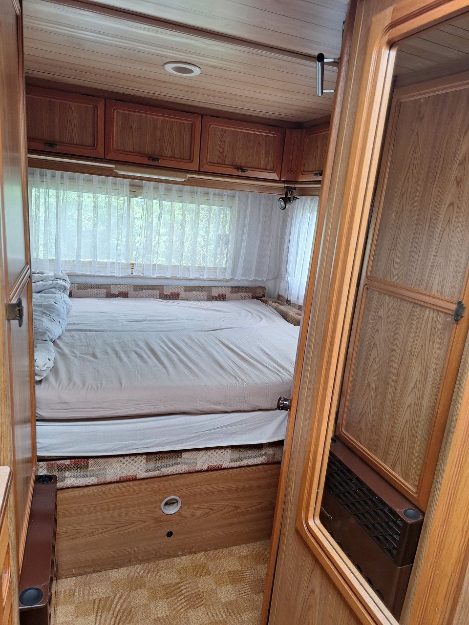 Camper