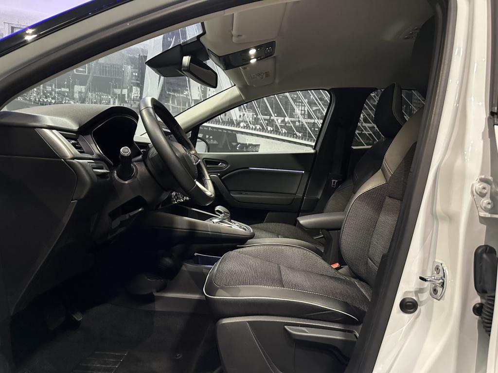 Renault Captur 1.6 plug-in hybrid intens *camera*trekhaak*
