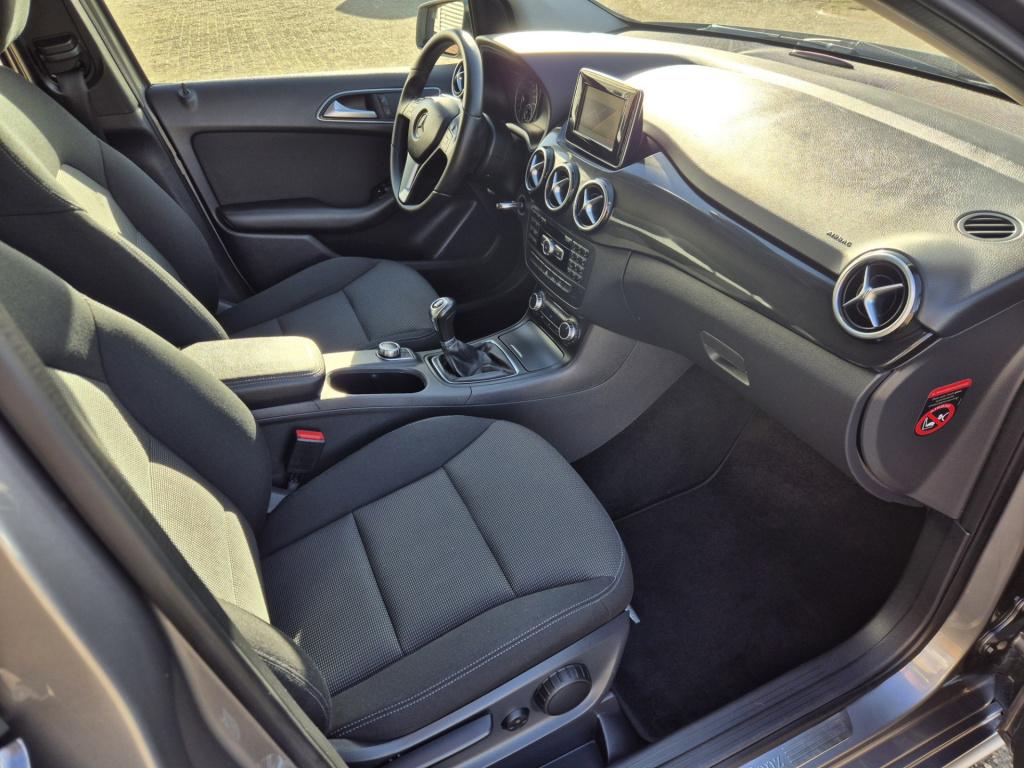 Mercedes-Benz B-Klasse 180 ambition