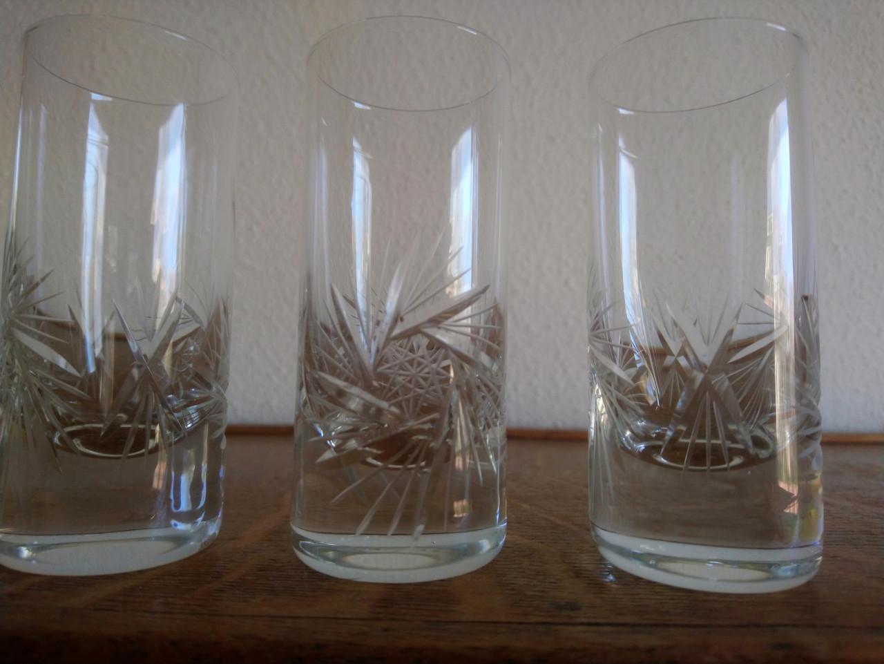 Set van 4 bewerkte kristallen borrel/likeur glaasjes