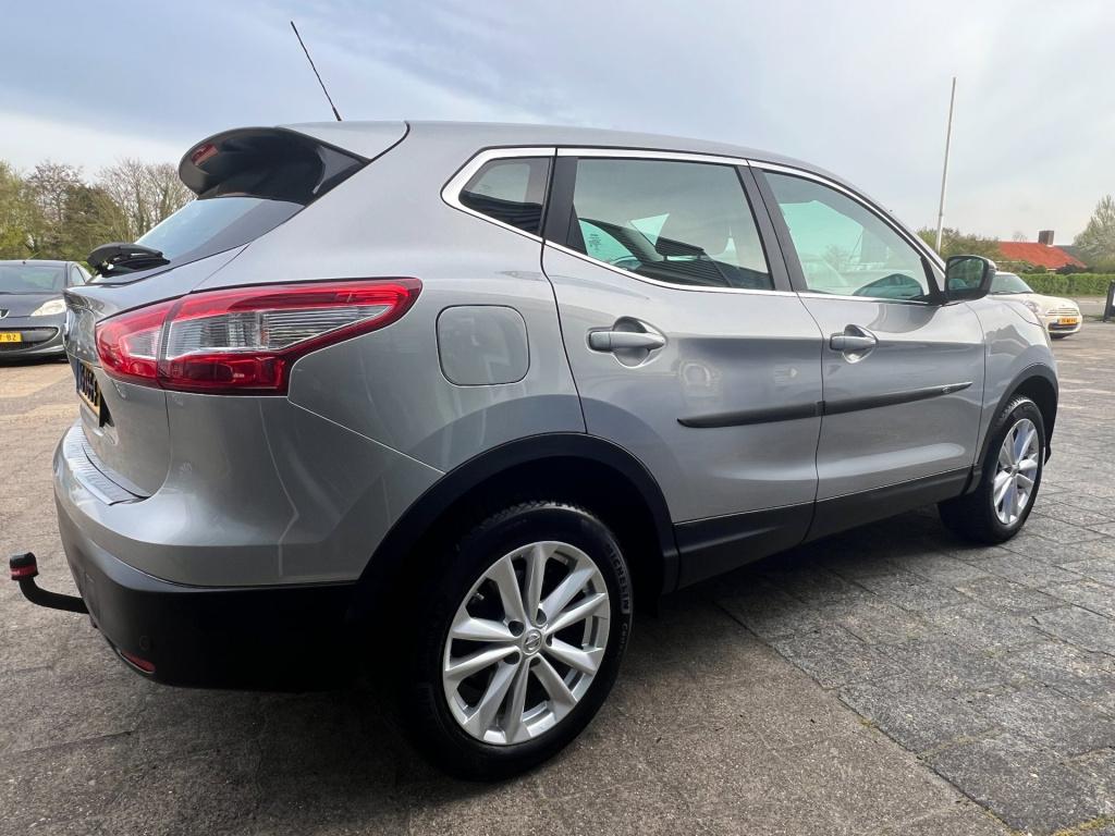 Nissan Qashqai 1.6 tekna, camera, trekhaak enz..