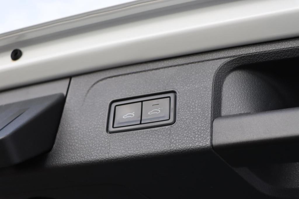 Volkswagen Passat variant 1.4 tsi phev gte business 218pk dsg6