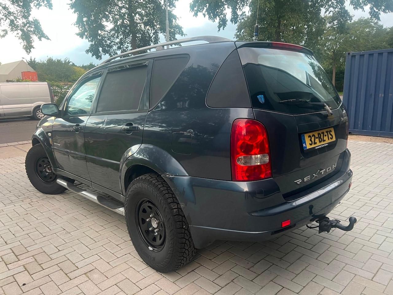 SsangYong Rexton - RX 270 Xdi High Roof 4x4