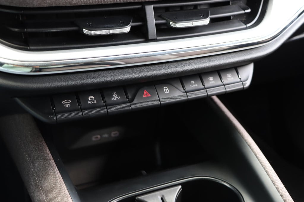 Skoda Enyaq Iv 60 first edition 180pk