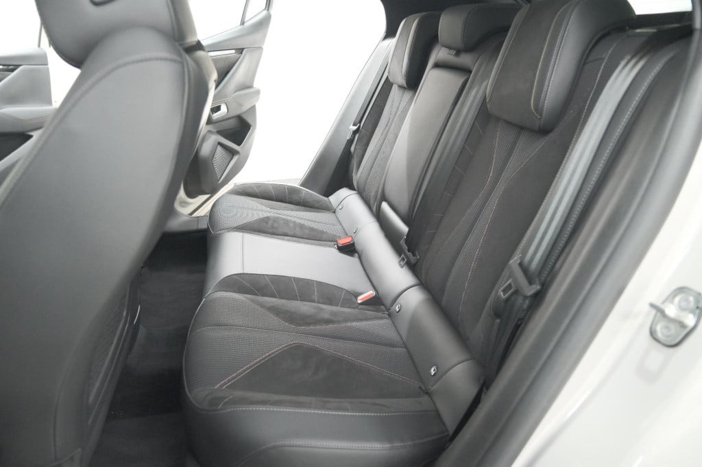 Ds Ds 4 puretech 130 eat8 performance line | camera | apple carplay | alcan