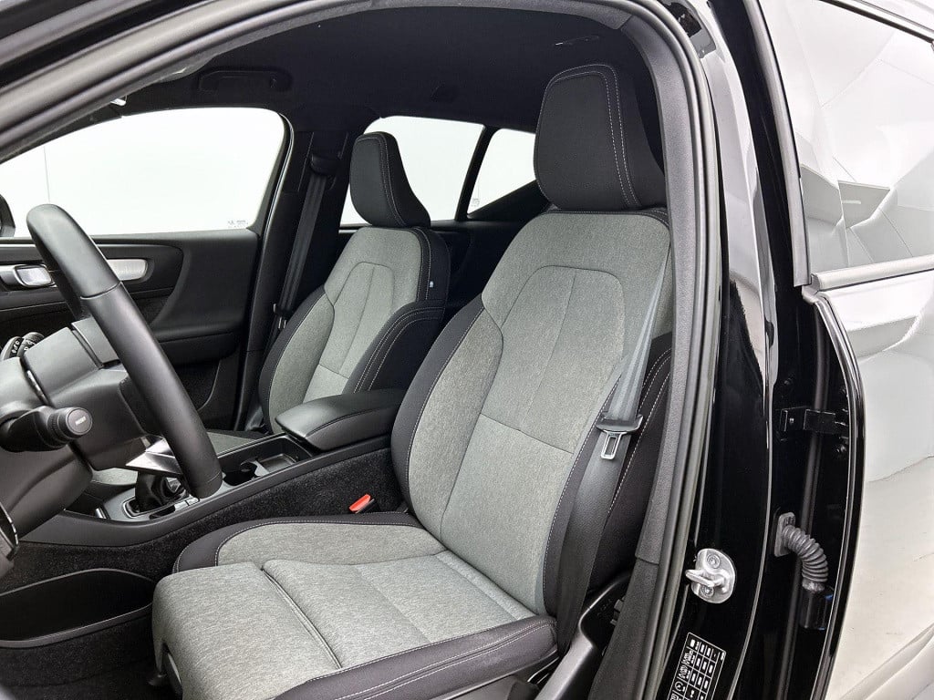 Volvo XC40 1.5 t2 core | lmv | parker sensoren | cruise control | navigatie