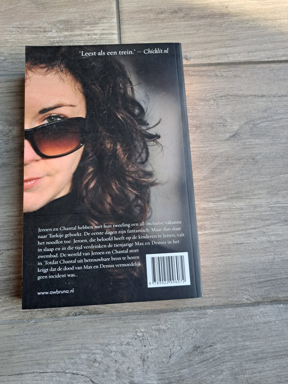 Thriller All inclusive van Suzanne Vermeer