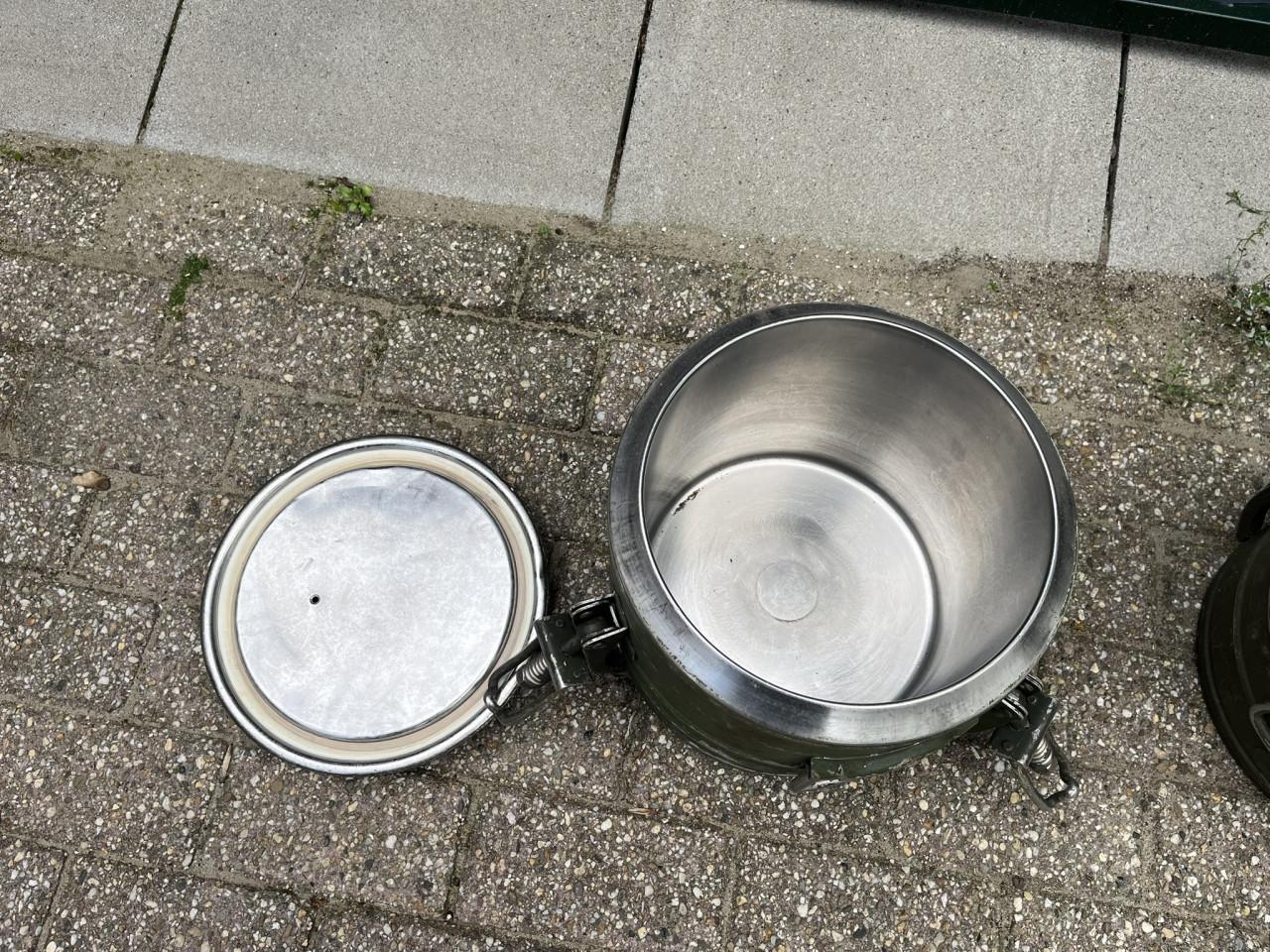 2 Legergamelen 10liter warmhoudketel
