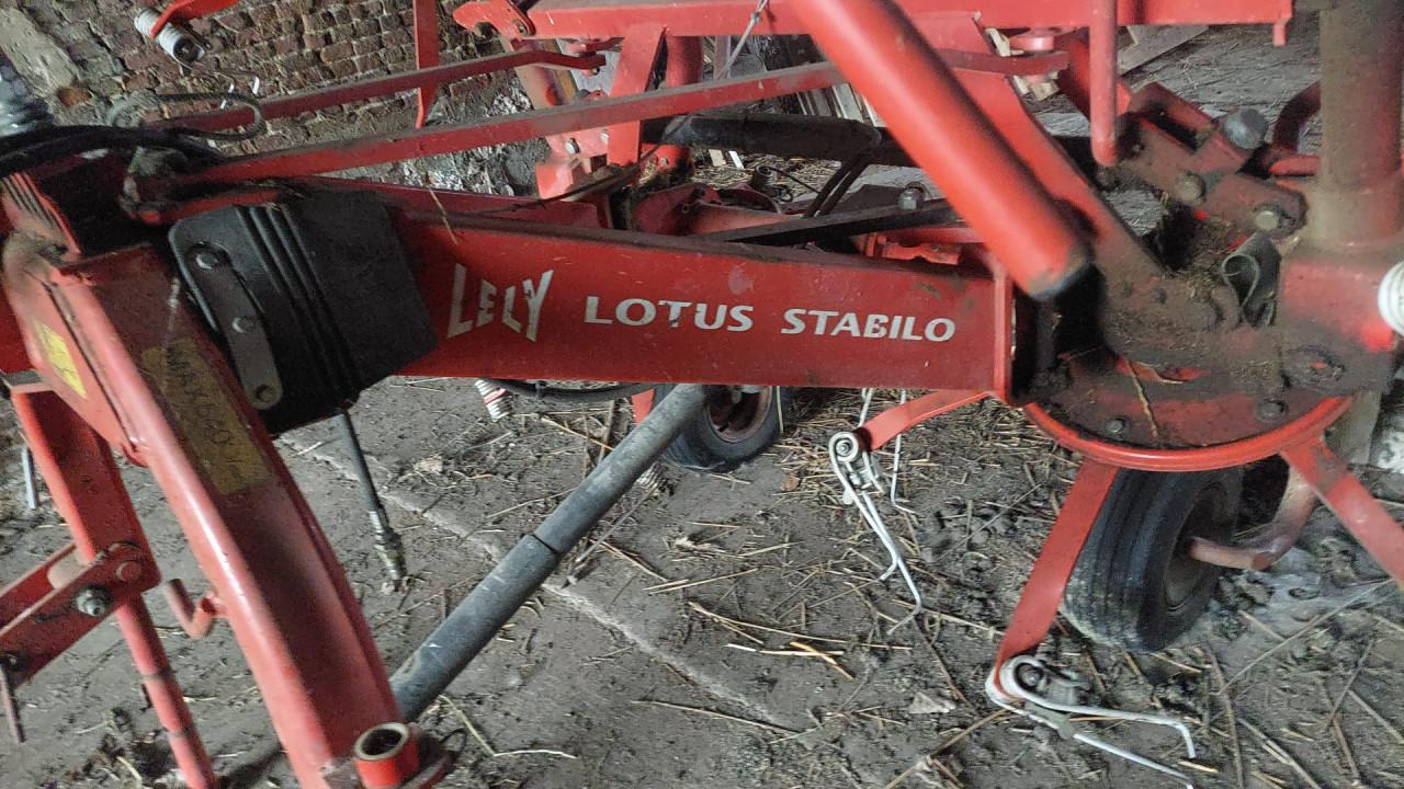 Hele mooie lely hooischudder.