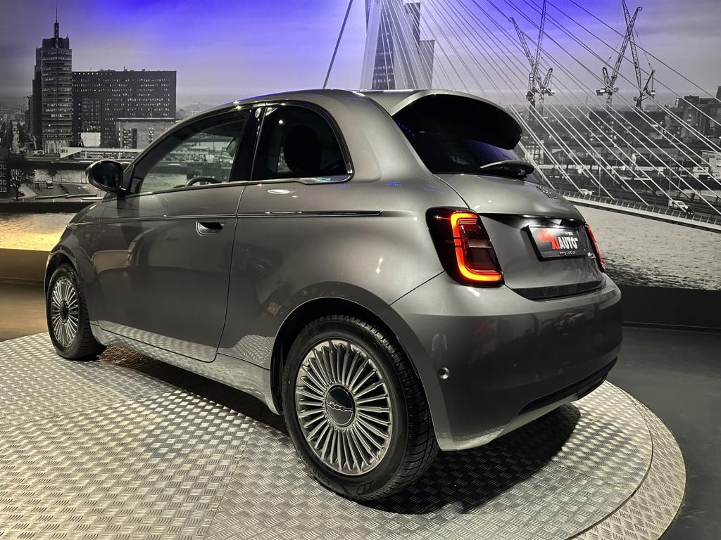 Fiat 500 icon 42 kwh *carplay*camera*