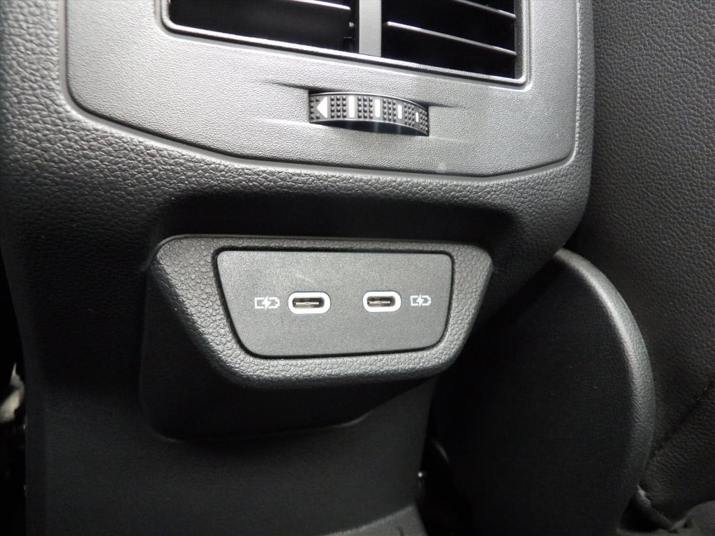 Volkswagen T-roc 1.5 tsi 150pk 7-dsg r-line