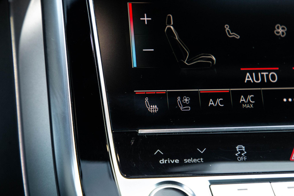 Audi Q7 sq7 s-line grijs kenteken 3x s-line / 360 camera / adaptive cruise 