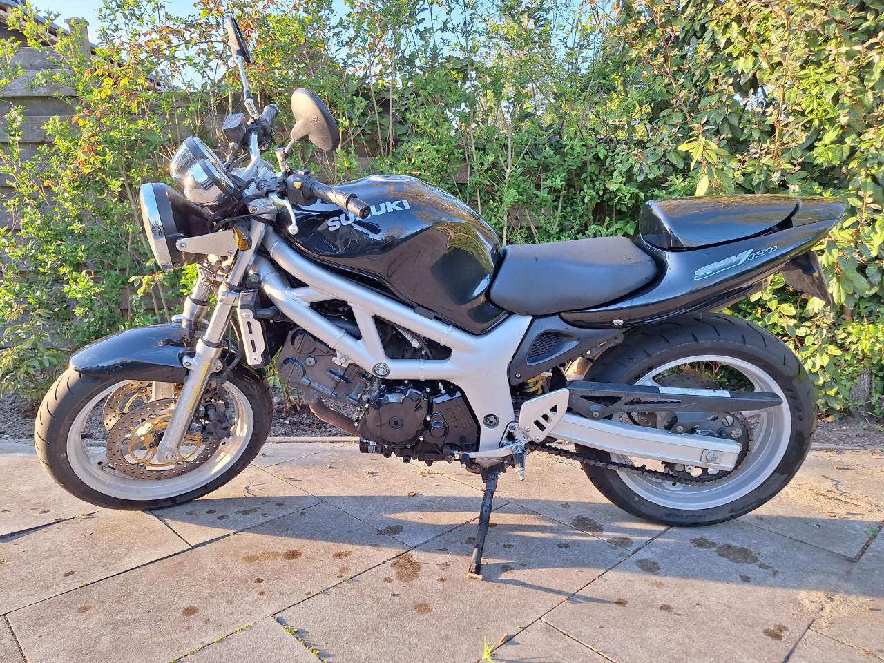 Suzuki SV 650 naked bike