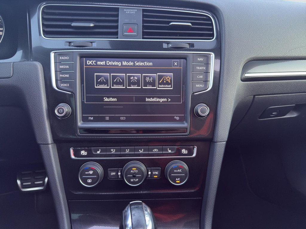 Volkswagen Golf 2.0 tdi gtd pano dsg leder dynaudo camera