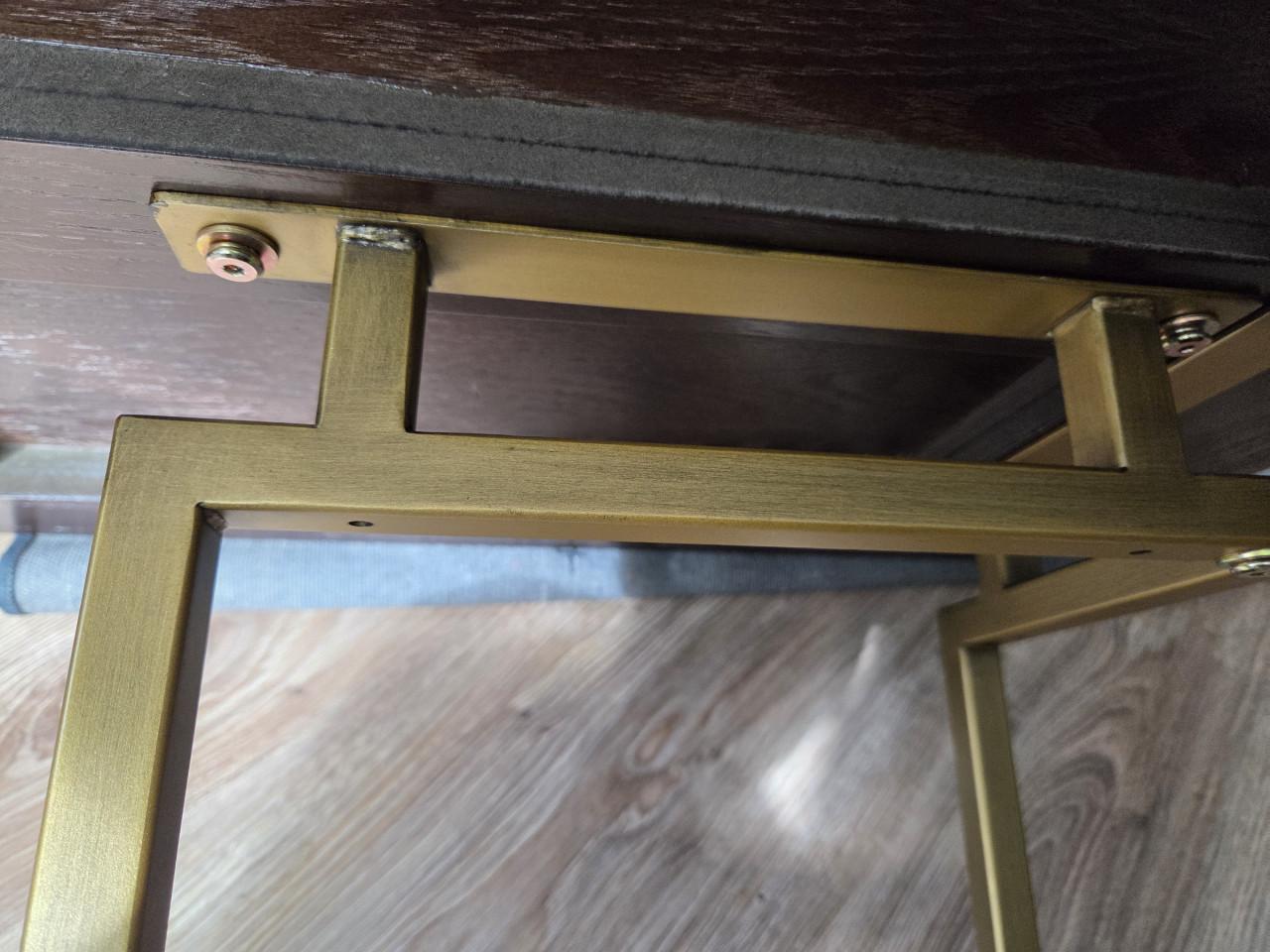 Visgraat salontafel met metalen frame – donker hout