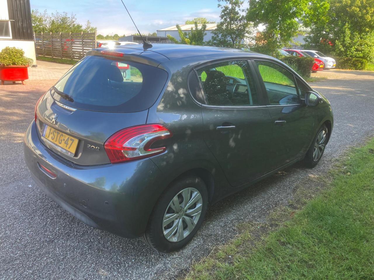 Peugeot 208 1.2