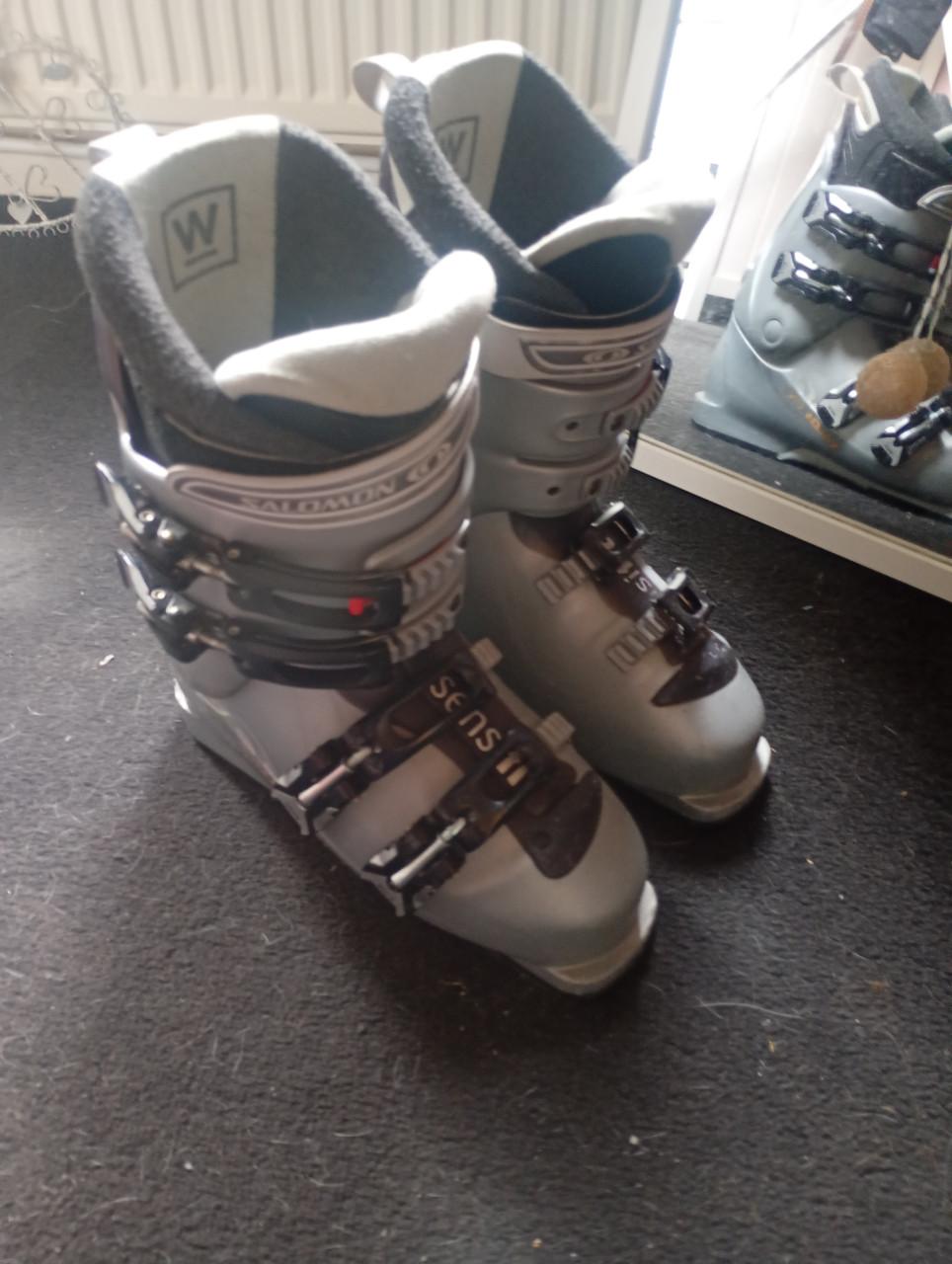 Skischoenen Salomon maat 25 (39 3/4)