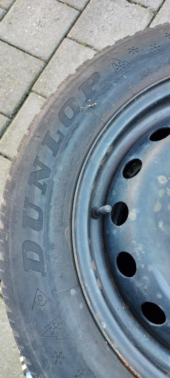 Stalen velgen met winterbanden GRATIS