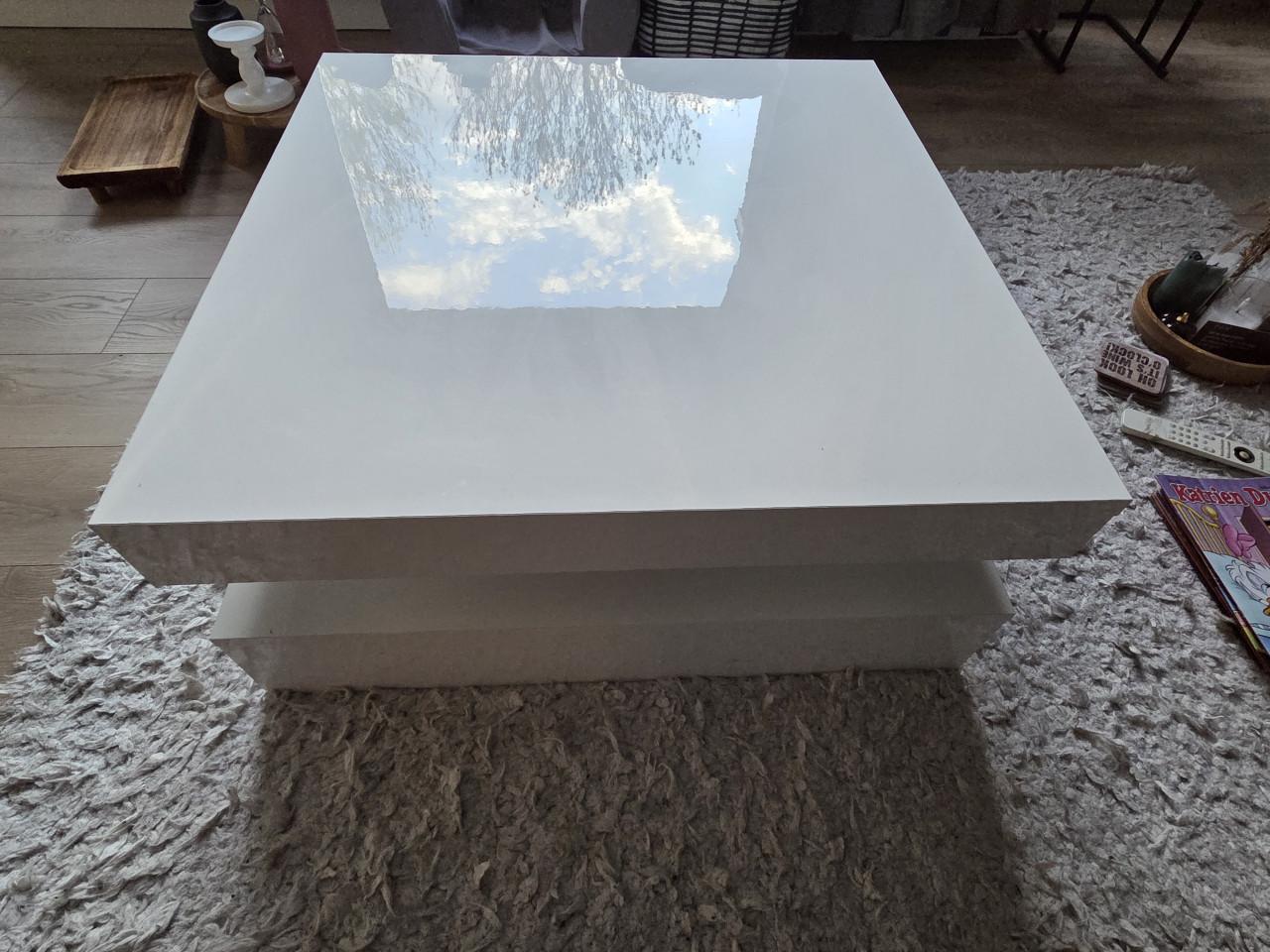 Witte salontafel met draaibaar bovenblad - Modern design