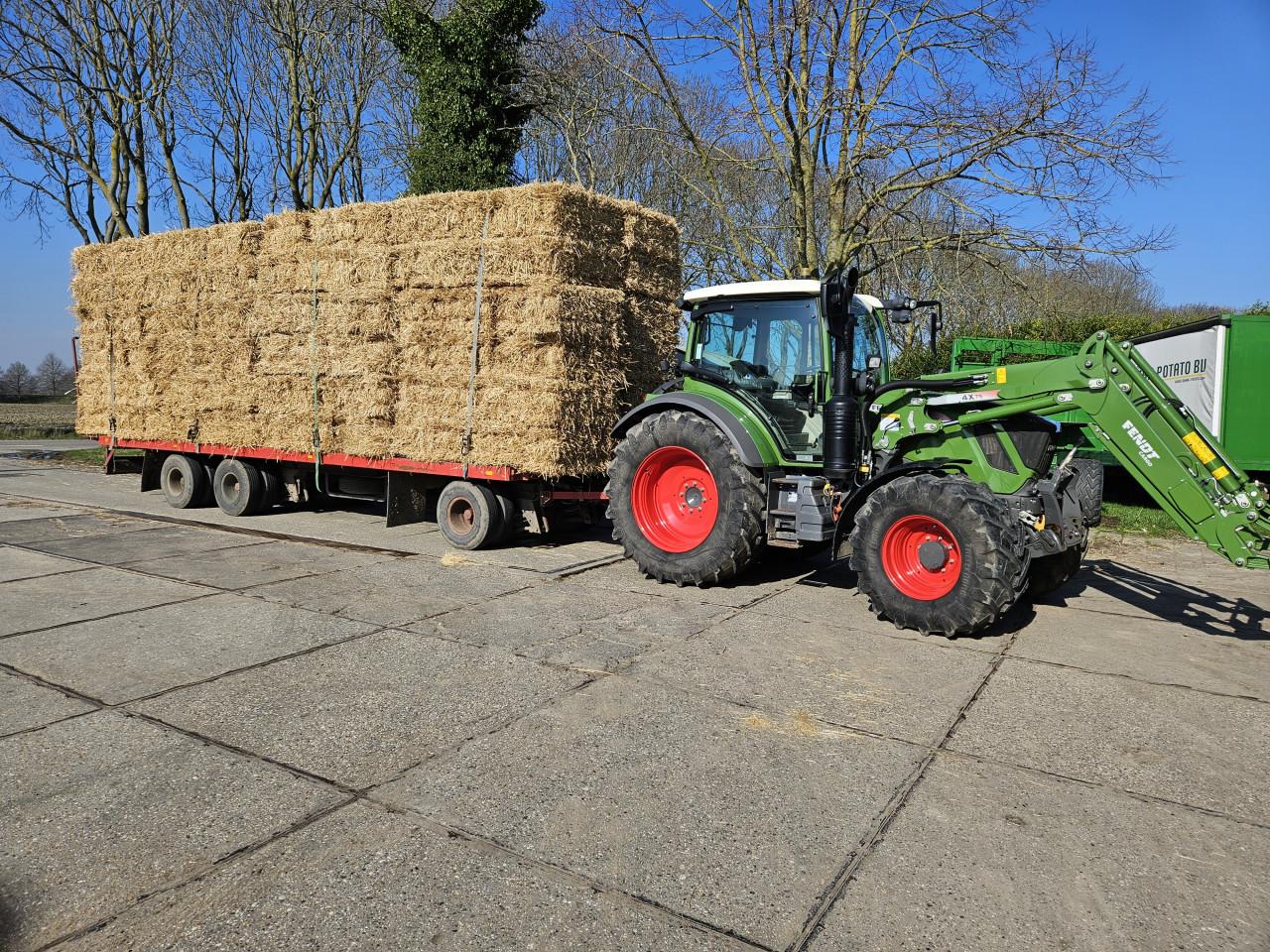 Weidehooi/stro/wikkelbalen