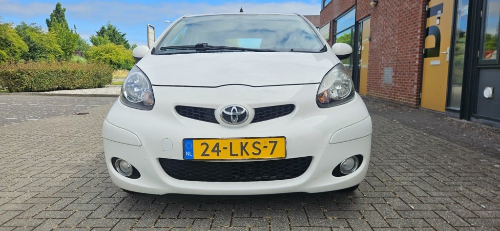 Toyota Aygo comfort 5drs airco / nl auto / apk 06-2026 / garantie