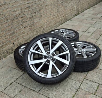 Originele 18" velgenset Mazda 3, CX-30
