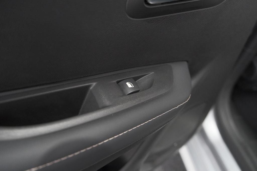 Peugeot 208 puretech 100 allure pack | nieuw model | apple carplay | parkee