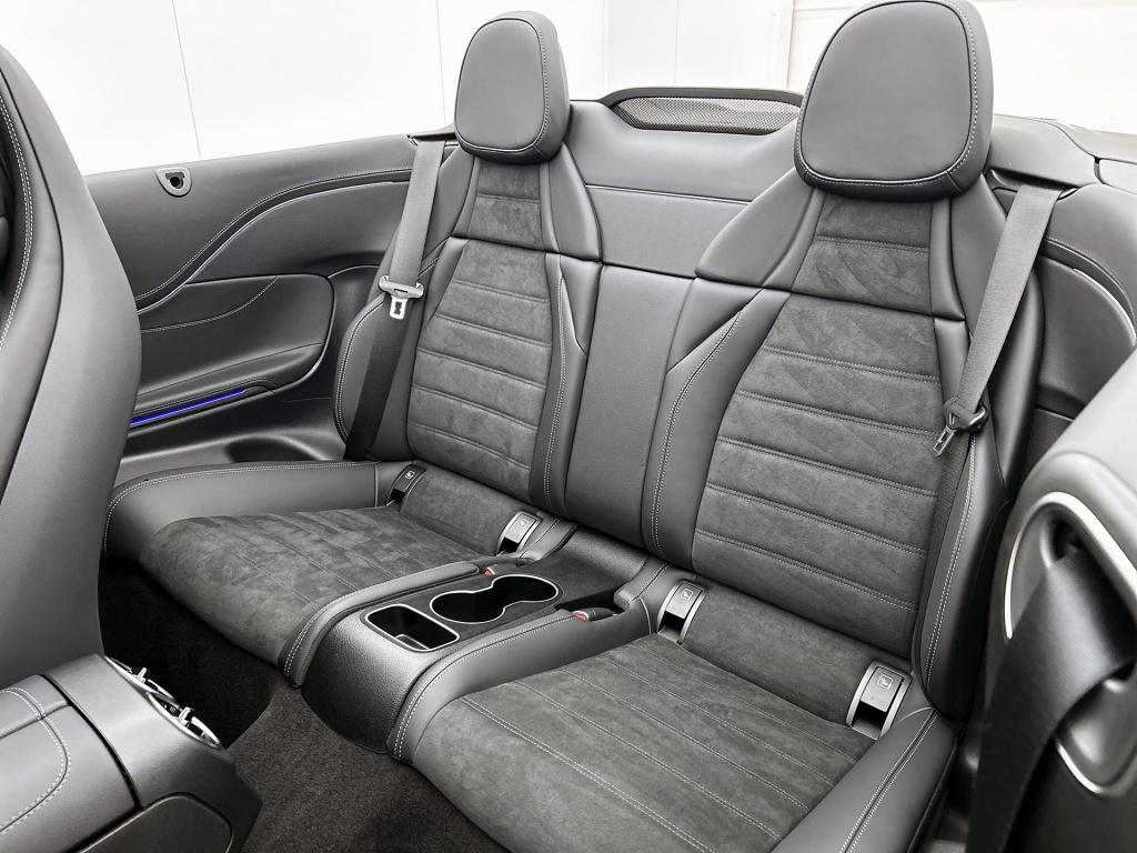 Mercedes-Benz Cle cabriolet 180 amg line amg line | ledkoplampen | memory p
