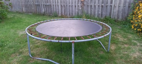 Gratis Trampoline