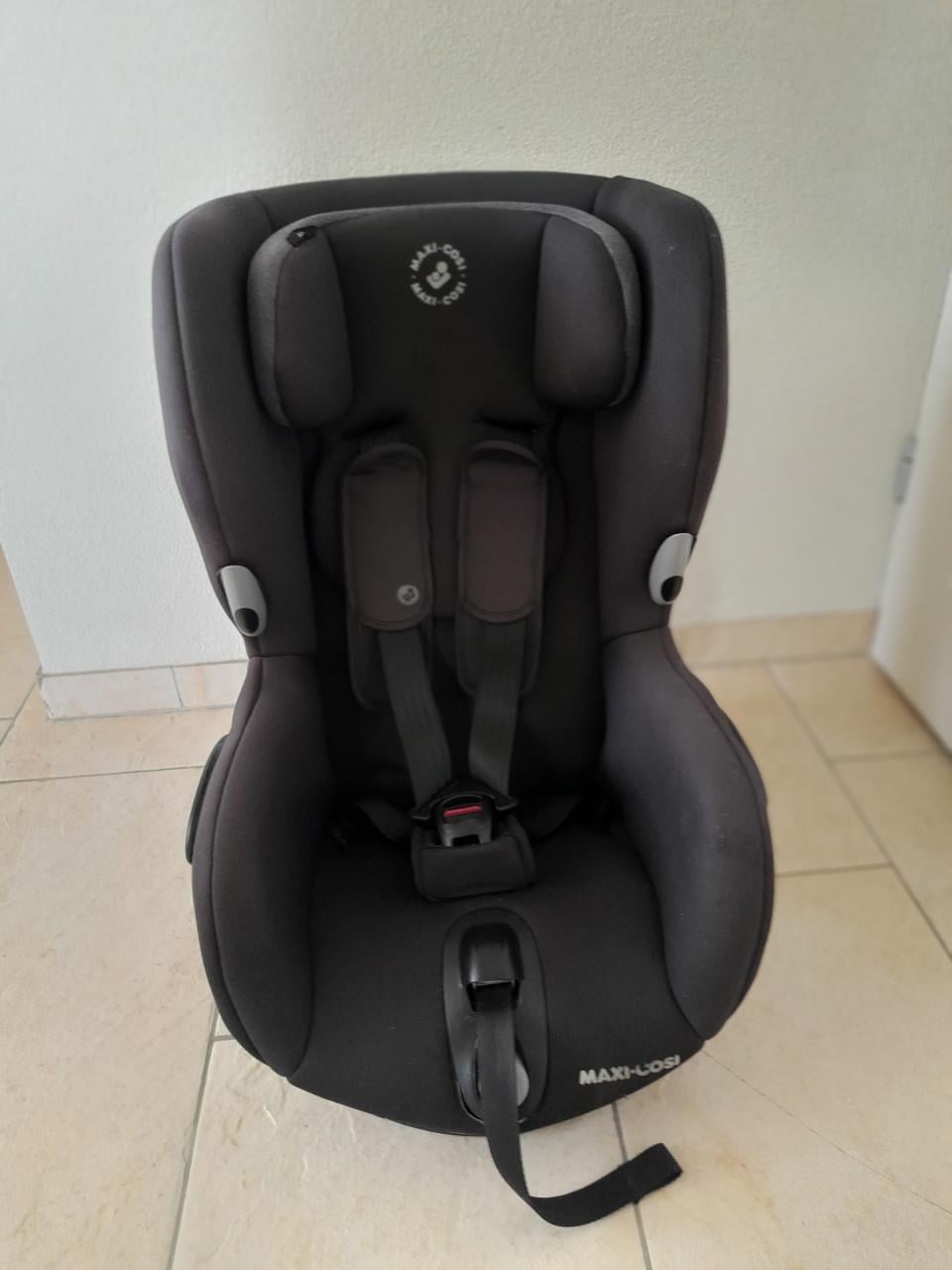 Maxi cosi Axiss DRAAIBAAR (in goede nette staat )